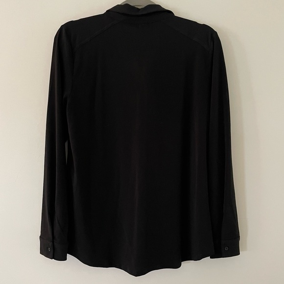 NWT - Adrianna Papell Women’s Stretch Knit Button-Up Shirt - Size Medium - Picture 8 of 8